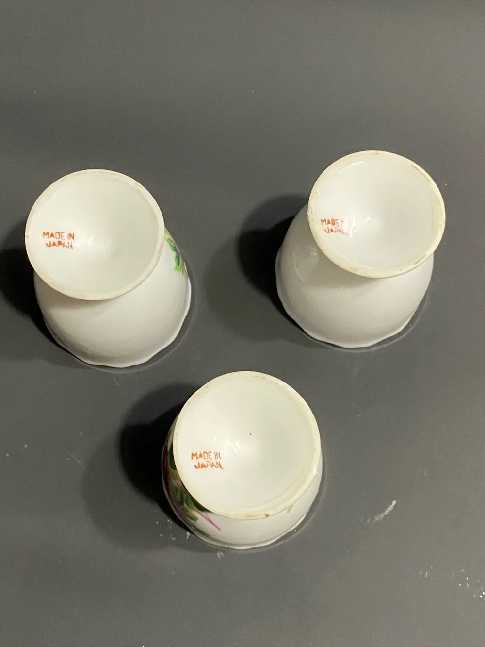 3 Vintage Egg Cups Porcelain white with Pink Roses Scalloped Gold Trim